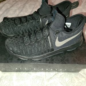KD 9 Blackout